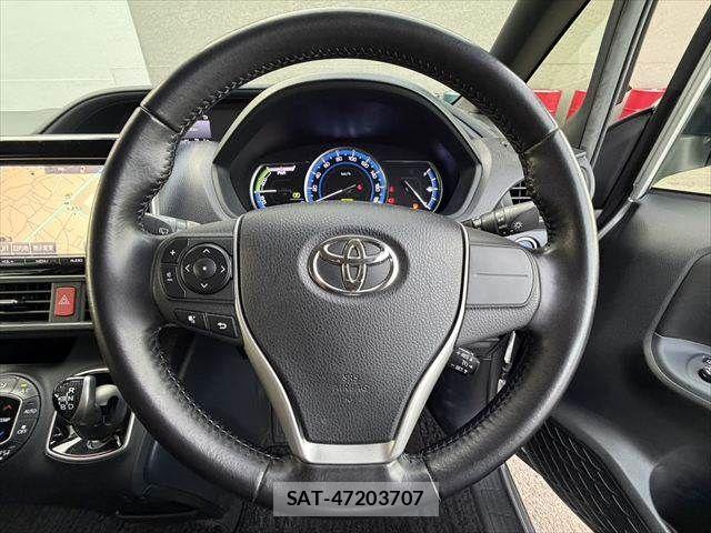 Toyota NOAH HYBRID 2016-03 7222827-12