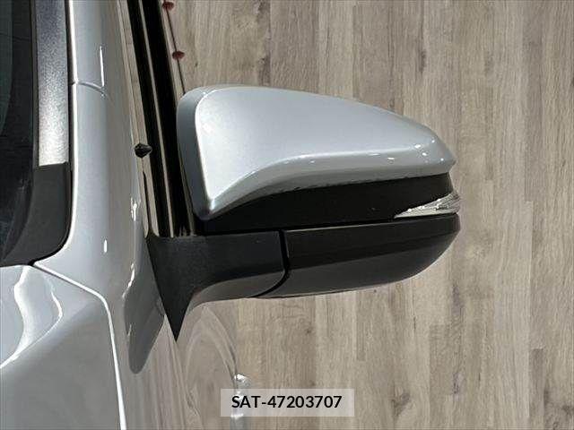 Toyota NOAH HYBRID 2016-03 7222827-21