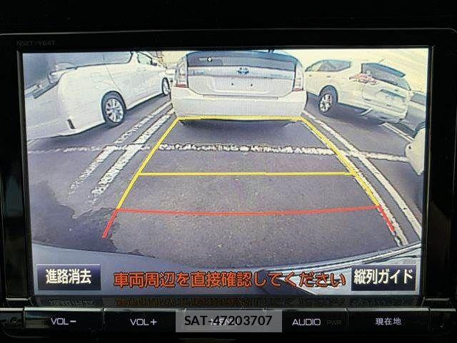 Toyota NOAH HYBRID 2016-03 7222827-4