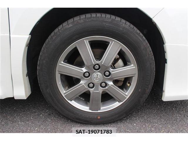 Toyota NOAH HYBRID 2016-02 7216614-25