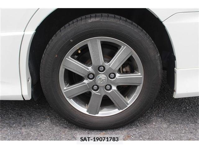 Toyota NOAH HYBRID 2016-02 7216614-27