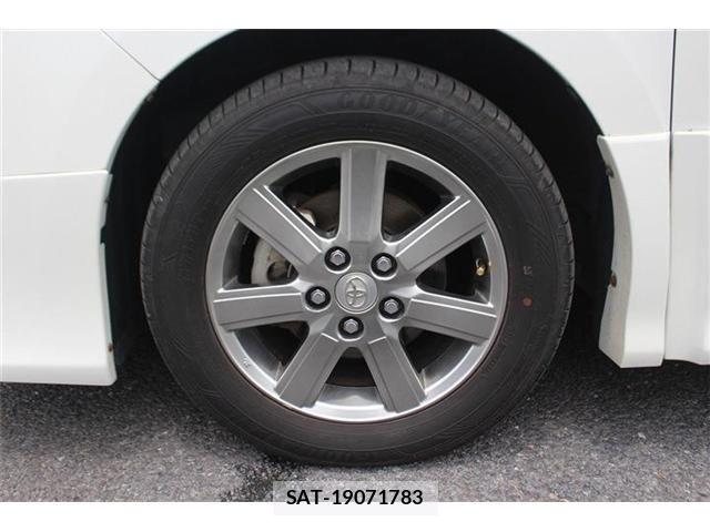 Toyota NOAH HYBRID 2016-02 7216614-28