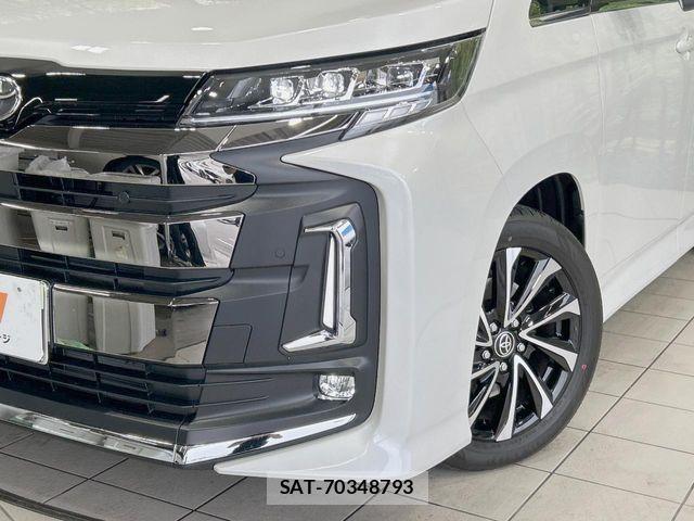 Toyota NOAH HYBRID 2026-02 7215940-12