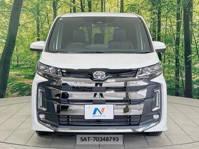 Toyota NOAH HYBRID 2026-02 7215940-14