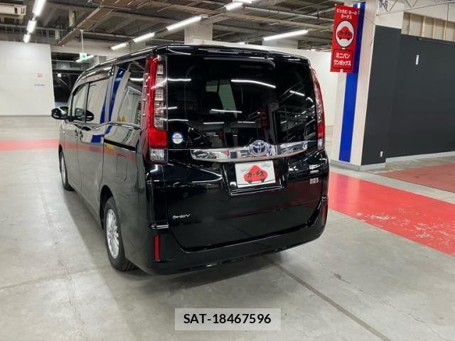 Toyota NOAH HYBRID 2014-12 7222819-2