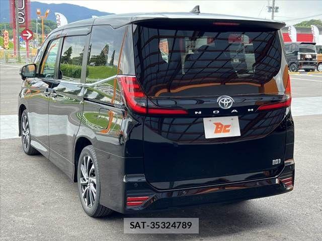 Toyota NOAH HYBRID 2023-07 7222855-14