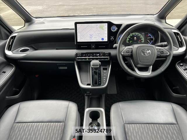 Toyota NOAH HYBRID 2023-07 7222855-1