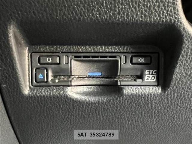 Toyota NOAH HYBRID 2023-07 7222855-27