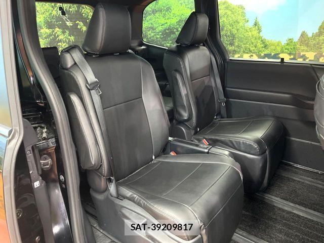 Toyota NOAH HYBRID 2023-06 7222842-10