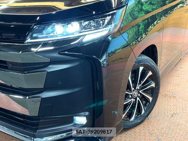 Toyota NOAH HYBRID 2023-06 7222842-13
