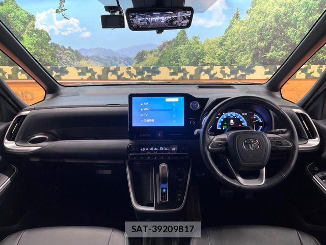 Toyota NOAH HYBRID 2023-06 7222842-1