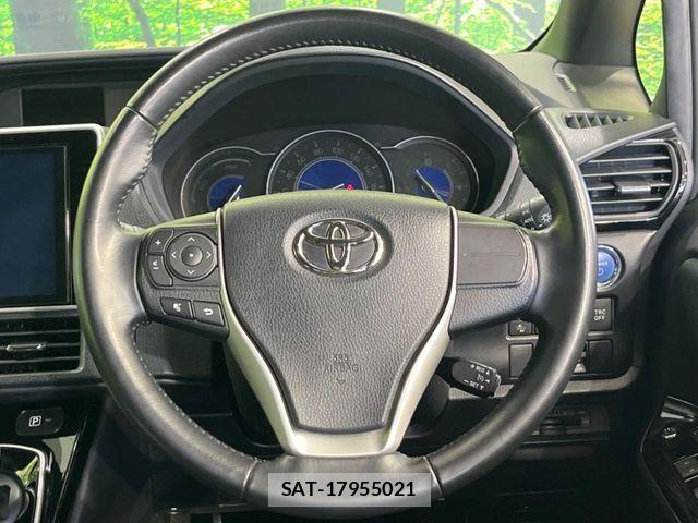 Toyota NOAH HYBRID 2020-02 7217296-11
