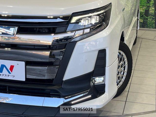 Toyota NOAH HYBRID 2020-02 7217296-12