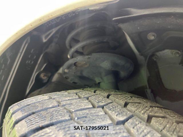 Toyota NOAH HYBRID 2020-02 7217296-19