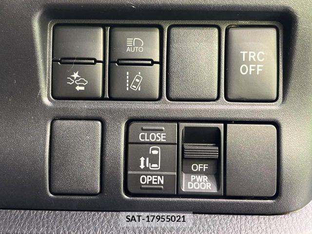 Toyota NOAH HYBRID 2020-02 7217296-3