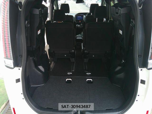 Toyota NOAH HYBRID 2019-01 7222825-9
