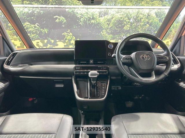 Toyota NOAH HYBRID 2022-10 7222837-1