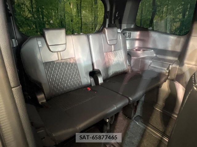Toyota NOAH HYBRID 2022-03 7222836-9