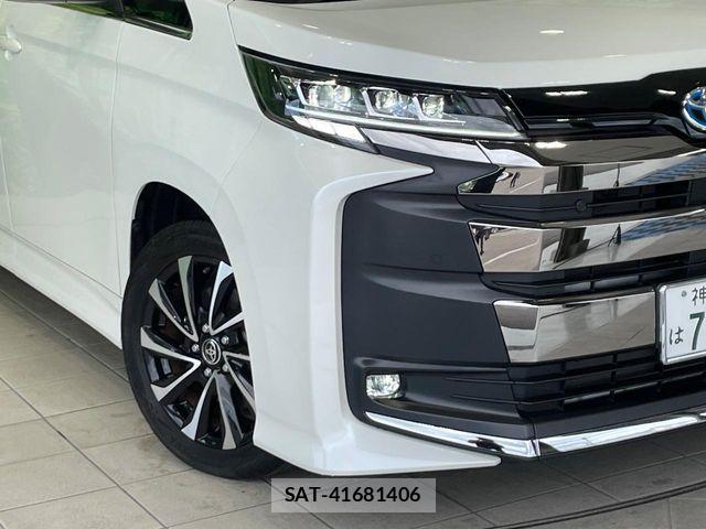 Toyota NOAH HYBRID 2022-09 7222835-13