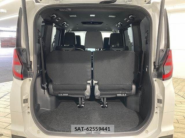 Toyota NOAH HYBRID 2022-06 7251754-12