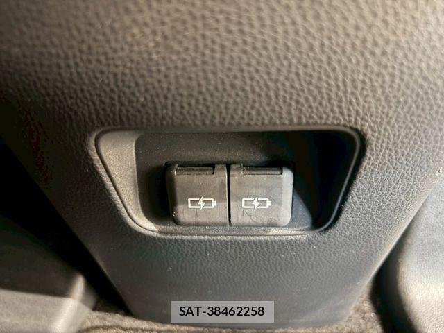 Toyota NOAH HYBRID 2022-04 7250277-18