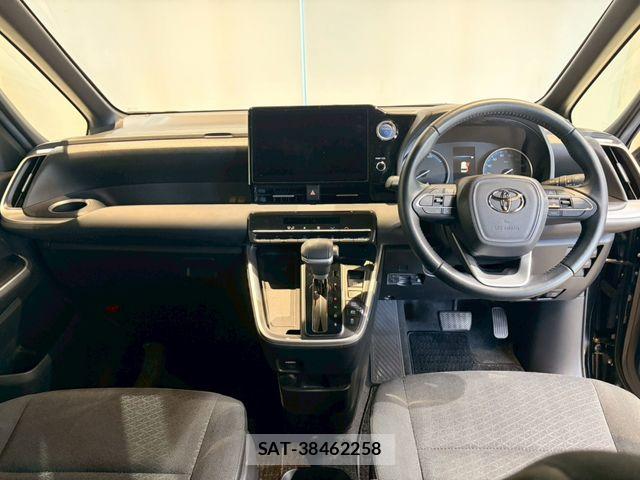 Toyota NOAH HYBRID 2022-04 7250277-1