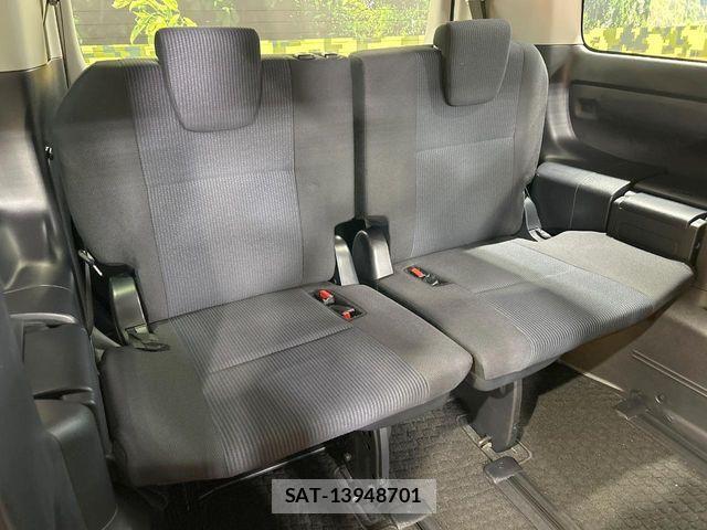 Toyota NOAH HYBRID 2016-08 7251762-10