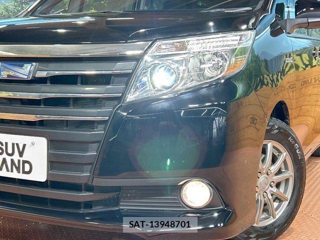 Toyota NOAH HYBRID 2016-08 7251762-11
