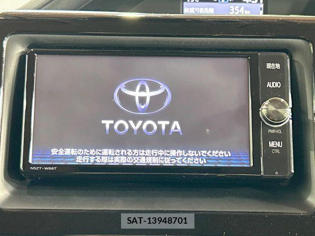 Toyota NOAH HYBRID 2016-08 7251762-4