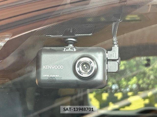 Toyota NOAH HYBRID 2016-08 7251762-7