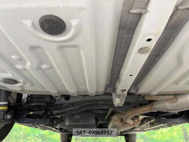 Toyota NOAH HYBRID 2023-04 7251758-19