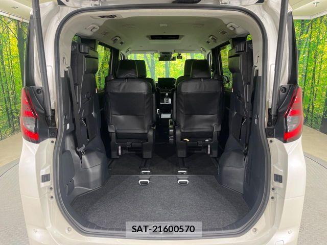 Toyota NOAH HYBRID 2023-10 7250472-9