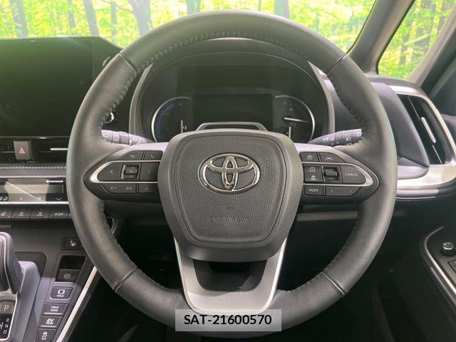 Toyota NOAH HYBRID 2023-10 7250472-10