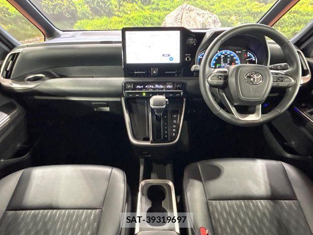 Toyota NOAH HYBRID 2024-01 7251755-1