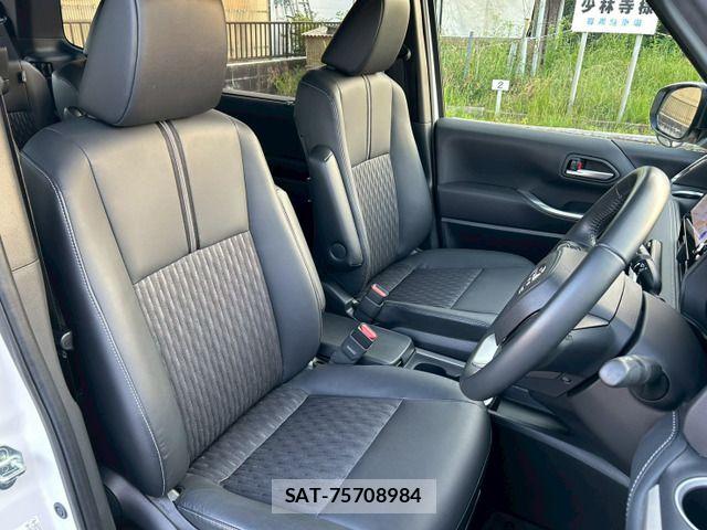 Toyota NOAH HYBRID 2022-10 7250708-10