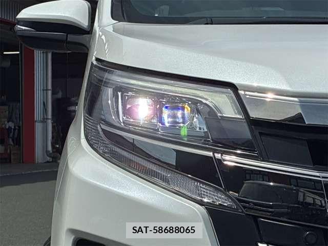 Toyota NOAH HYBRID 2019-05 7251759-15