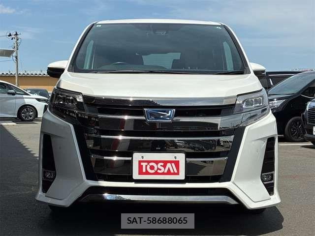Toyota NOAH HYBRID 2019-05 7251759-17