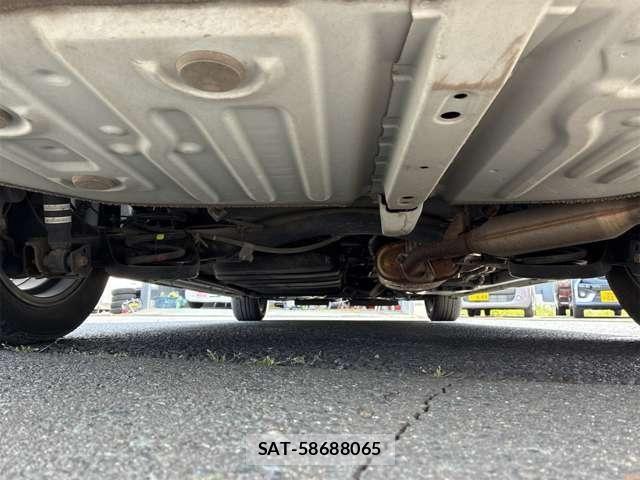 Toyota NOAH HYBRID 2019-05 7251759-22