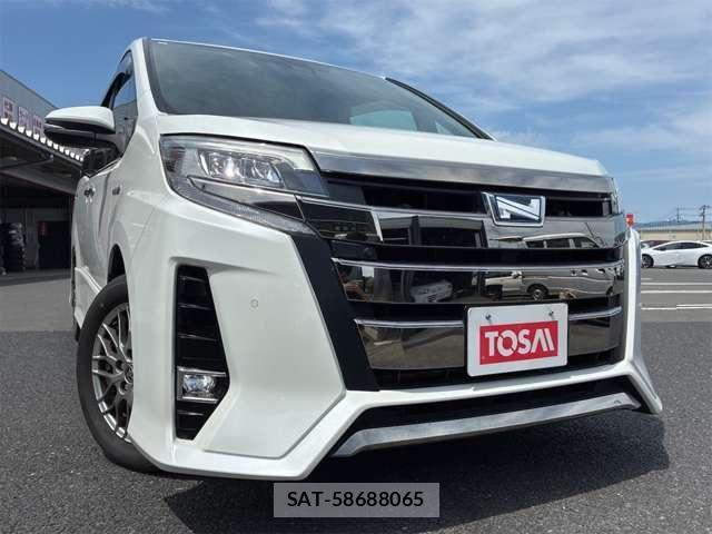 Toyota NOAH HYBRID 2019-05 7251759-26