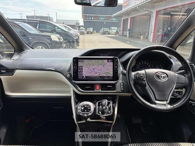 Toyota NOAH HYBRID 2019-05 7251759-4
