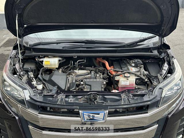 Toyota NOAH HYBRID 2017-07 7271383-18
