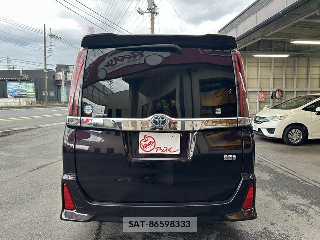 Toyota NOAH HYBRID 2017-07 7271383-2