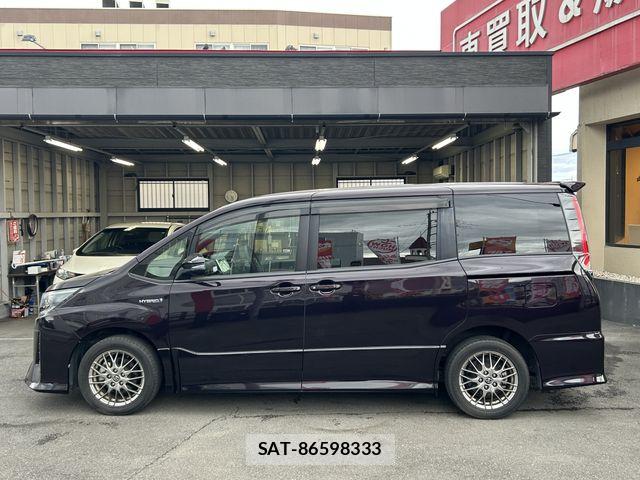 Toyota NOAH HYBRID 2017-07 7271383-7
