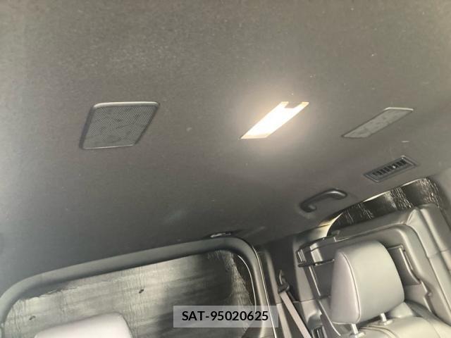 Toyota NOAH HYBRID 2022-05 7271381-14