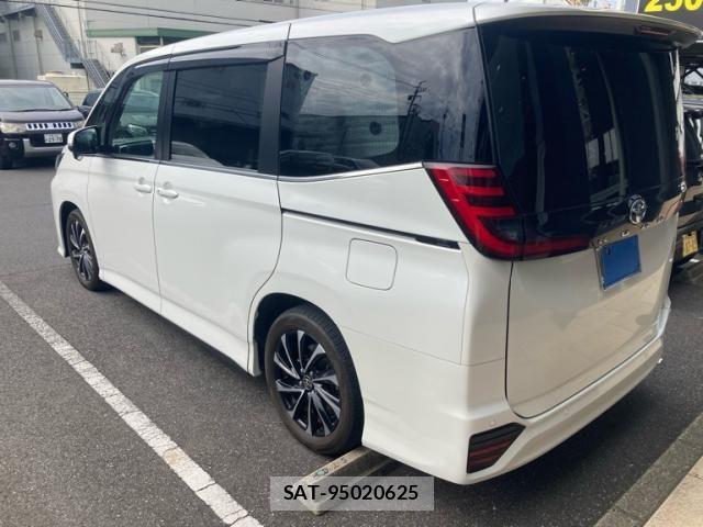 Toyota NOAH HYBRID 2022-05 7271381-4