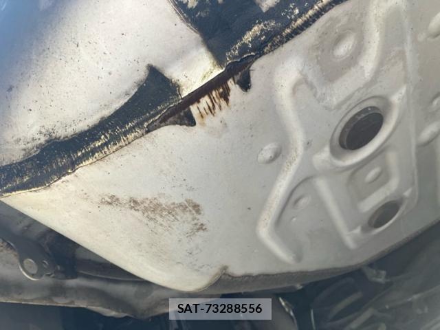 Toyota NOAH HYBRID 2017-11 7272526-27