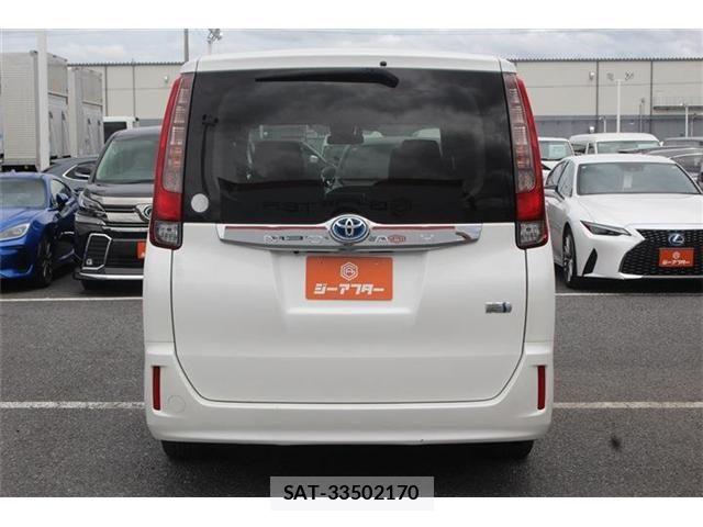 Toyota NOAH HYBRID 2016-02 7271382-11