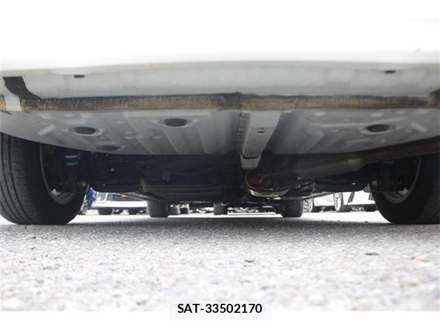 Toyota NOAH HYBRID 2016-02 7271382-19
