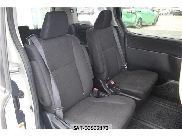 Toyota NOAH HYBRID 2016-02 7271382-22