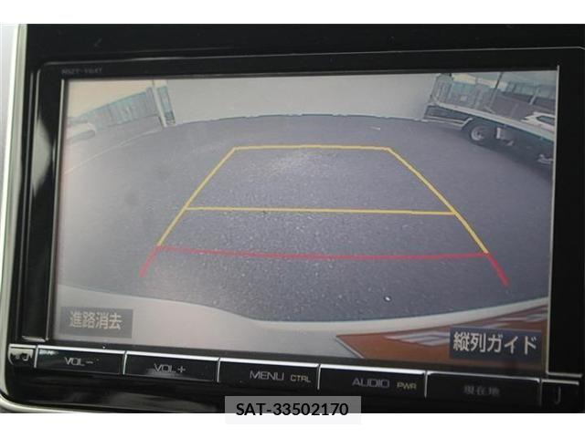 Toyota NOAH HYBRID 2016-02 7271382-2